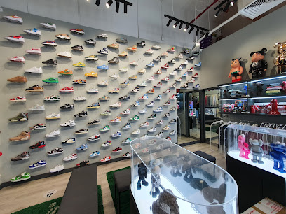 Mad Kicks - Sharjah - +971 4 547 5663