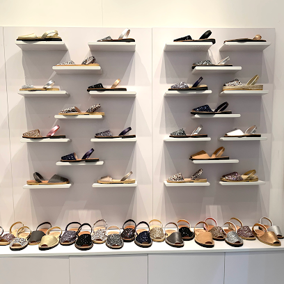 Shoeq - The Courtyard - Sharjah - +971 58 581 4392