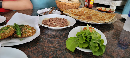 Al Amour restaurant - Sharjah - +971 6 744 4206
