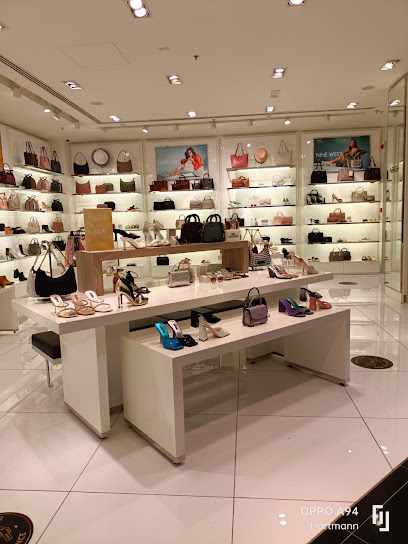 Nine West - United Arab Emirates|Al Nakheel - Ras al Khaimah|Al Manar Mall