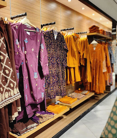 Khaadi Sharjah City Centre - United Arab Emirates - +971 6 531 8382