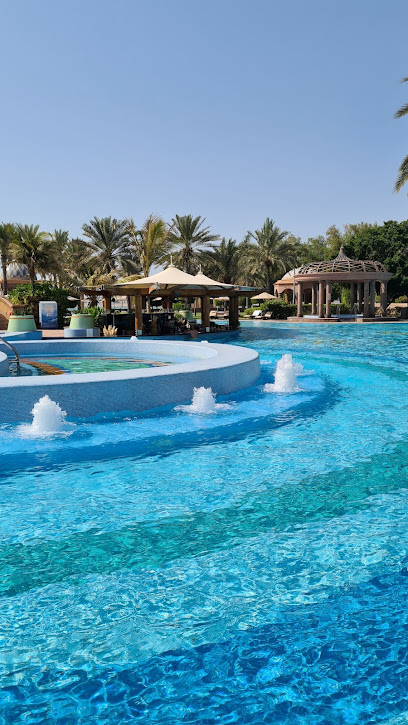 Pool - Emirates Palace - United Arab Emirates|Al Ras Al Akhdar - Abu Dhabi|F879+GF8