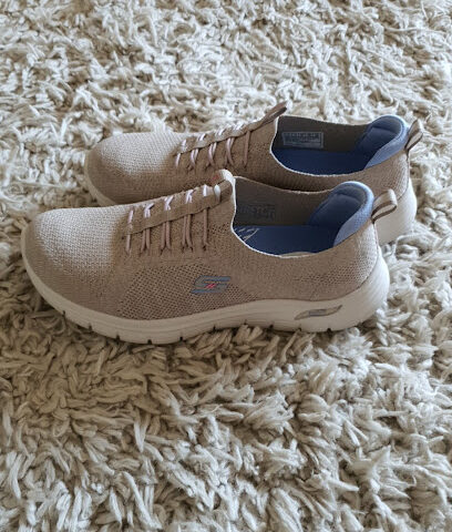 Skechers - Sharjah - +971 56 404 1872