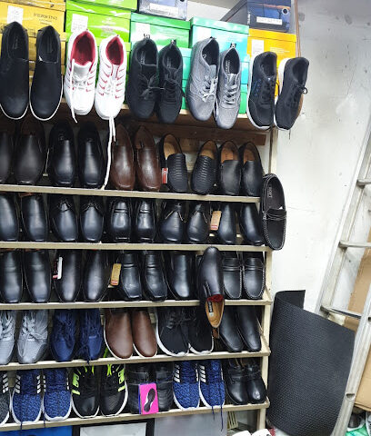 Anwar Al Yarmook Shoes Trdg - Sharjah - +971 50 218 8358