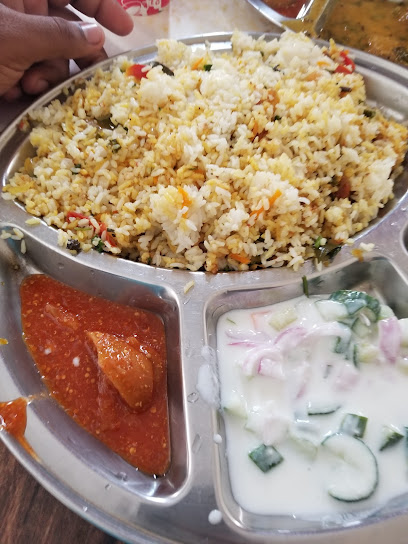 Al Khunaizi Restaurant - United Arab Emirates|Julfar - Ras al Khaimah|RXFP+WWJ