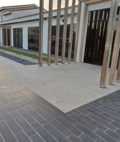 Yas Customer Experience Center - Sharjah - +971 800 25327