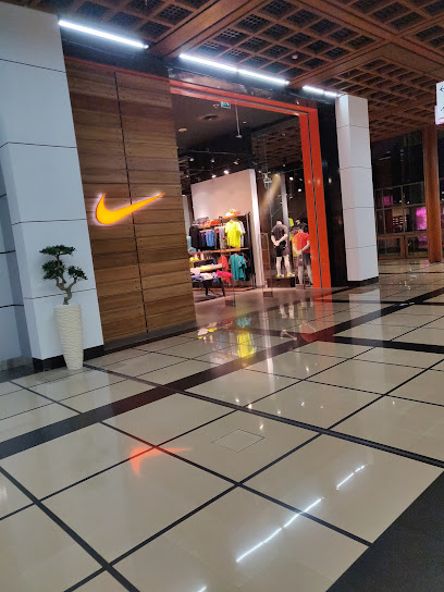 Nike - United Arab Emirates|Al Zahiyah - Abu Dhabi|Street 2|F9WM+974