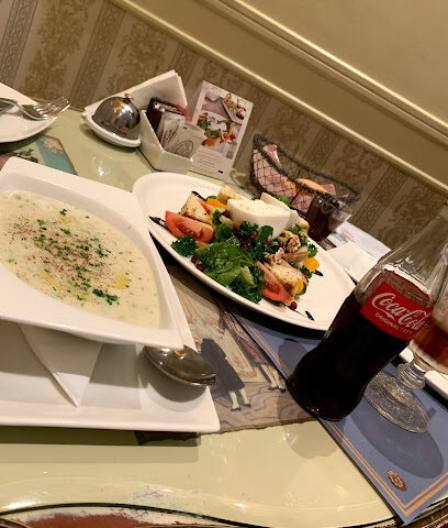 Shakespeare and Co. ( Café Restaurant – Pâtisserie – Chocolates – Catering) - Sharjah - +971 3 780 7139