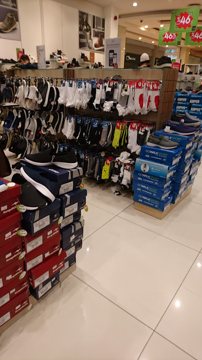SHOEMART - United Arab Emirates|Al Jerf 2 - Ajman|Al Ittihad St|Ground Floor Centerpoint Ajman City Center UAE