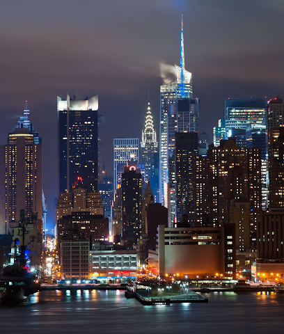 Hasnain Real Estate Broker Al Shamkha حسنین سمسارالعقارات الشامخه - Sharjah -
