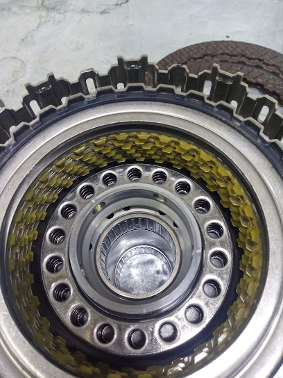 Gear Masters Garage - United Arab Emirates|Al Quoz - Al Quoz Industrial Area 3 - Dubai|28B Street|4689+237