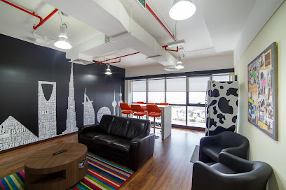 Mackenzie Jones - Sharjah - +971 4 457 1700