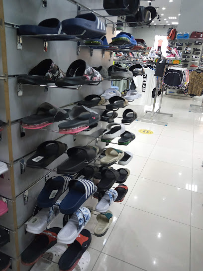 Grand Outlet Garments and Shoes trading - United Arab Emirates|Al Nahda - Sharjah|Al Ittihad St|8929+P3R