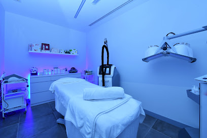 °CRYO Emirates Towers - Sharjah - +971 50 891 5607