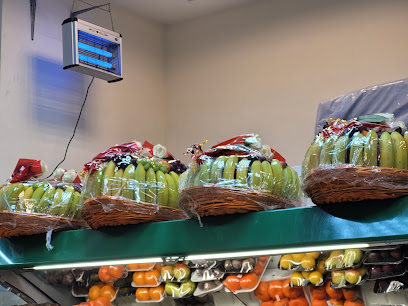 Al Ehtifal Fruits & Vegetables - Umm Al Quawain - +971 3 785 2599