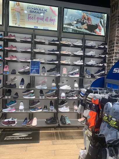 Skechers - United Arab Emirates|Al Hlaifat - Fujairah|48G2+5R4