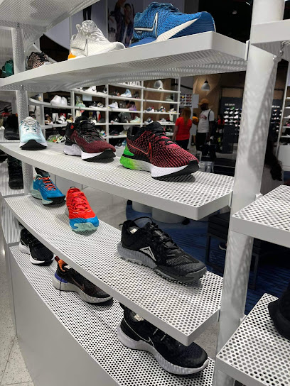 Nike Store - United Arab Emirates|Al Barsha - Al Barsha 1 - Dubai|E11 Sheikh Zayed Rd