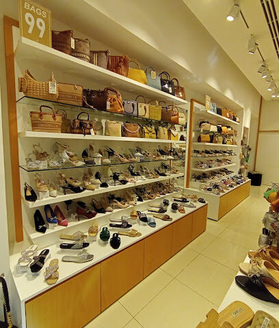 Torino Shoes City Center Al Dhait - Sharjah - +971 52 892 7933