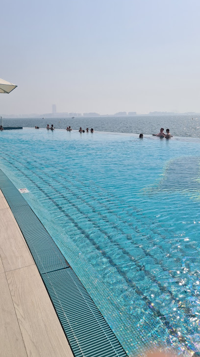 Infinity swimming pool - United Arab Emirates|Jumeirah 3 - Dubai|45RM+WGG