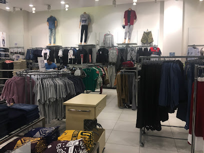 Max - Abu Dhabi -