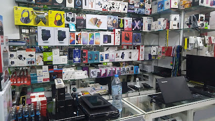 Tech Drive Mobile Phone & Computers - Abu Dhabi - +971 56 466 0256