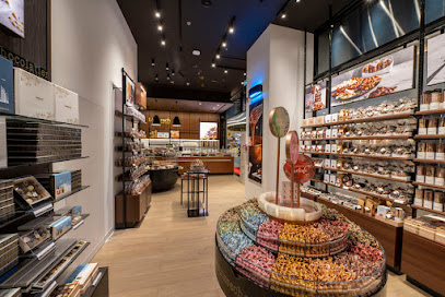 Läderach chocolatier suisse - The Dubai Mall - Abu Dhabi - +971 4 334 4000