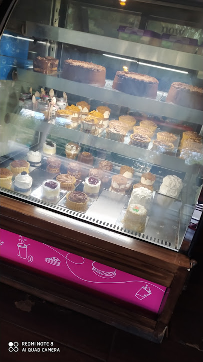 Looshi's Bakery | Macarons Cakes Pies - United Arab Emirates|Jumeirah Lake Towers - Dubai|JLT Cluster U|Tamweel Tower