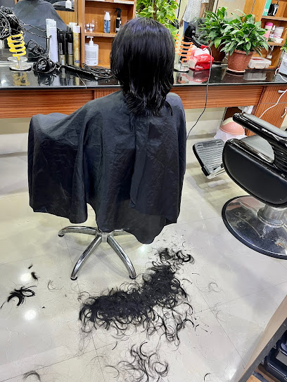 Al Burj Ladies Saloon - United Arab Emirates|Al Gharb - Al Ghuwair - Sharjah|S105|993R+J47