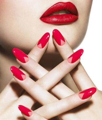 Young Root ladies Saloon - Abu Dhabi - +971 2 449 9890