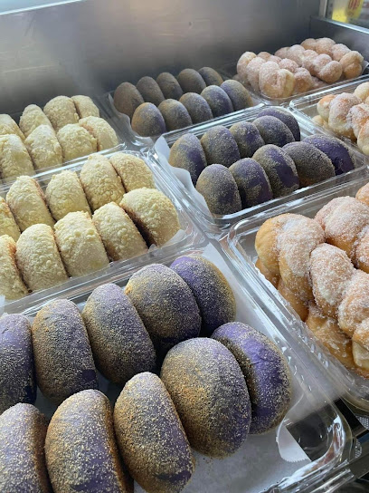 Val’s Filipino Bakery - United Arab Emirates|Al Bada'a - Dubai|9 11th St