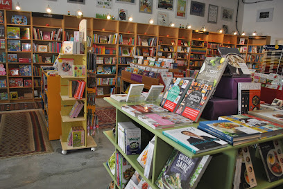 Culture & Co French Bookstore - Abu Dhabi - +971 4 357 3603