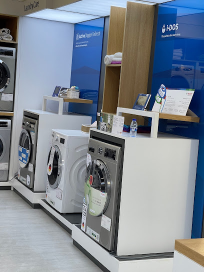 Bosch Brand Store - Al Barsha - United Arab Emirates|Al Barsha - Al Barsha 2 - Dubai|Umm Suqeim St|Beside Decoart