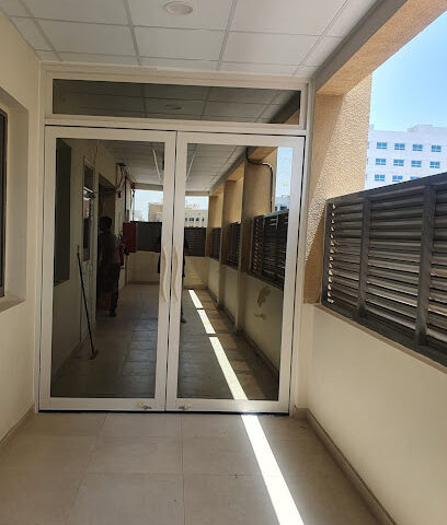 Hutoof aluminium and glass -  - +971 52 692 0070