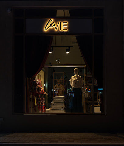 La VIE boutique - Abu Dhabi - +971 50 377 1771