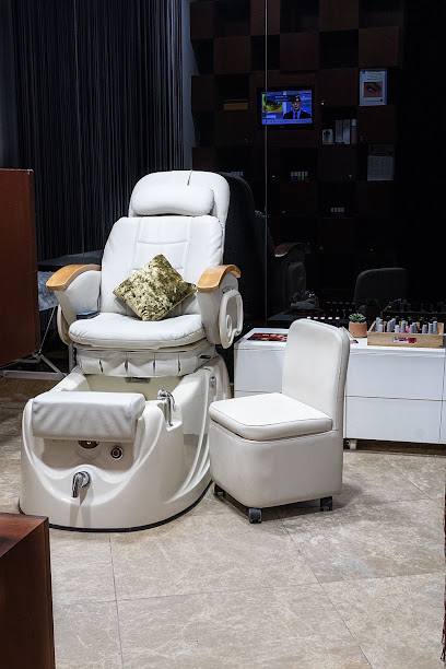 Beautlux Beauty Center - United Arab Emirates|Al Bateen - Abu Dhabi|Etihad Towers|Conrad Abu Dhabi