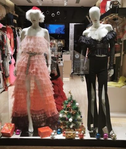 Ramonda Fashion - Abu Dhabi - +971 52 245 1511