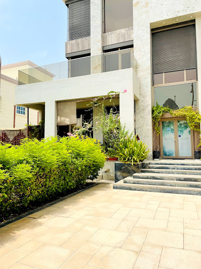 House of Nature Medical Center LLC - United Arab Emirates|Al Bateen - Abu Dhabi|Villa 11 شارع مَرْفَأ البَطِينْ
