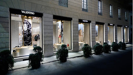 Valentino The Galleria Abu Dhabi - Abu Dhabi - +971 2 674 3031