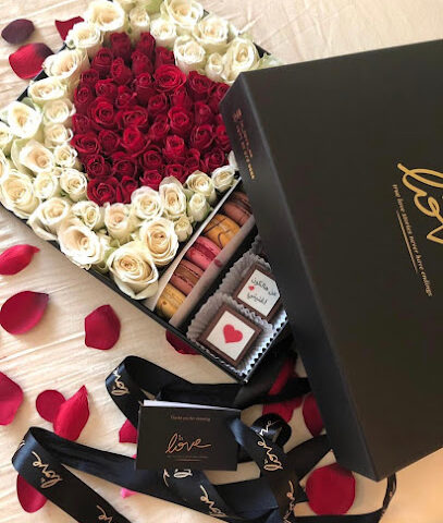 In love chocolate and flowers - Abu Dhabi - +971 50 123 9588