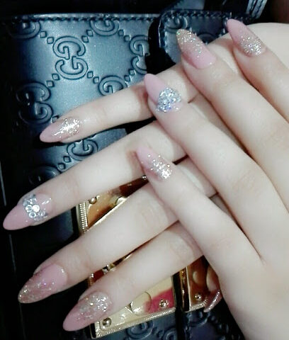 لابيرلا سبا La Perla Spa - Abu Dhabi - +971 3 780 0066