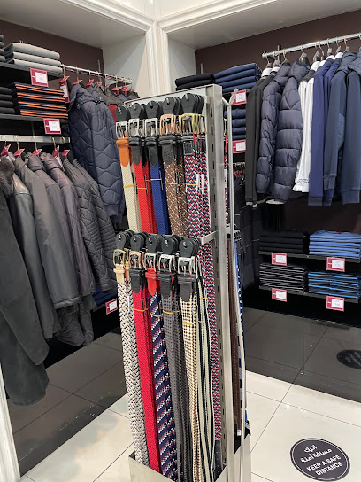 Pierre Cardin - United Arab Emirates|Abu Dhabi|16 - St|E19