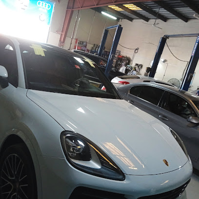 Auto Glass Wizards - Abu Dhabi - +971 52 736 0822