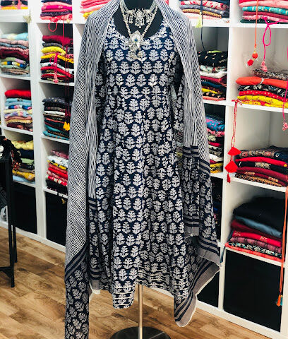 Farasha - Abu Dhabi - +971 52 456 4960
