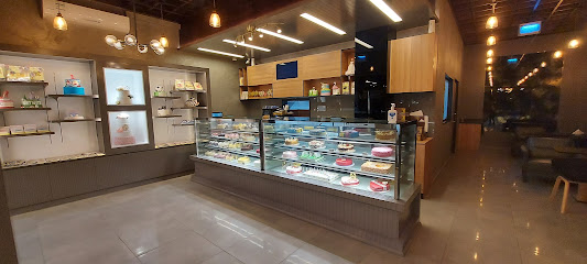 Cake Palace Cafe قصر الكعك كافيه - Abu Dhabi - +971 54 518 2995