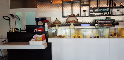 La Torta Cakes & Sweets - Abu Dhabi - +971 2 441 2223