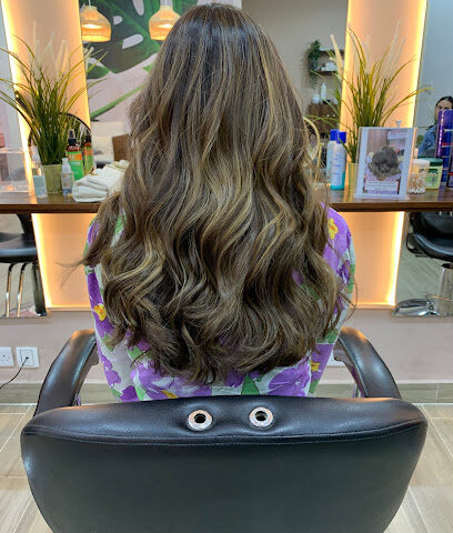 Isra Salih Beauty Lounge - Abu Dhabi - +971 6 537 5061