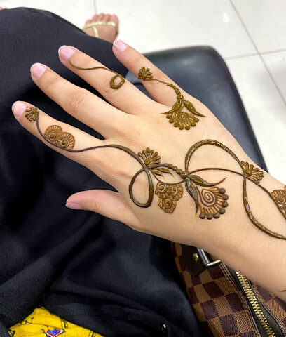 صالون العروسة للحناء / رشنا - Abu Dhabi - +971 6 749 3655