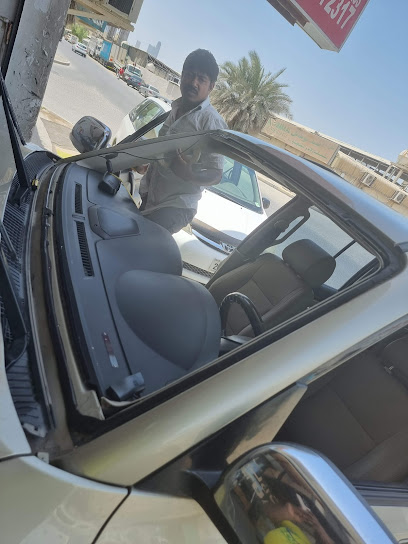 Dubai Auto Glass Trdg Co LLC - United Arab Emirates|Industrial Area - Industrial Area 2 - Sharjah
