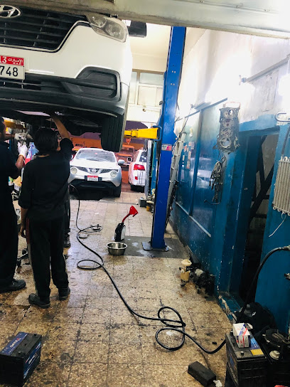 كراج عثمان غني سليمان Usman Ghani Sulaiman Garage - United Arab Emirates|Industrial Area - Abu Dhabi|5QW4+32F