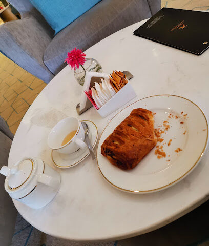 Le Grand Cafe - Abu Dhabi - +971 4 381 8135